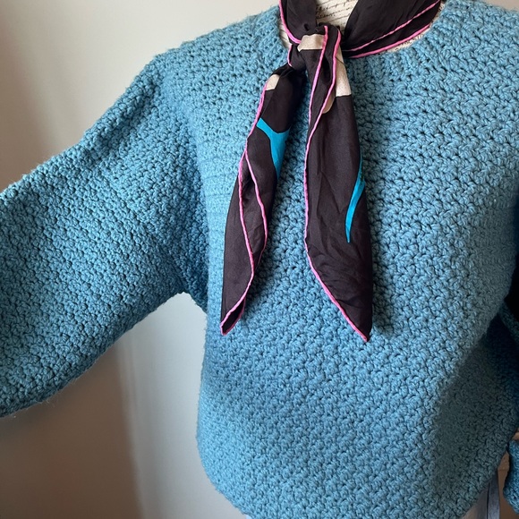 Vintage handmade knit sweater - Picture 2 of 4